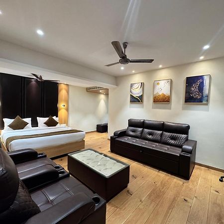 Hotel Touchwood 维沙卡帕特南 外观 照片