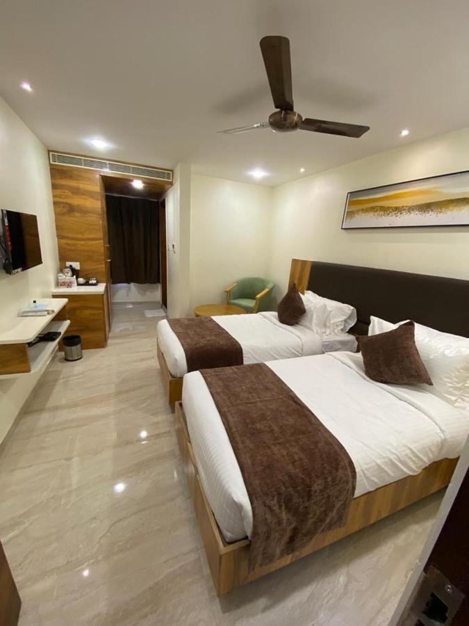 Hotel Touchwood 维沙卡帕特南 外观 照片